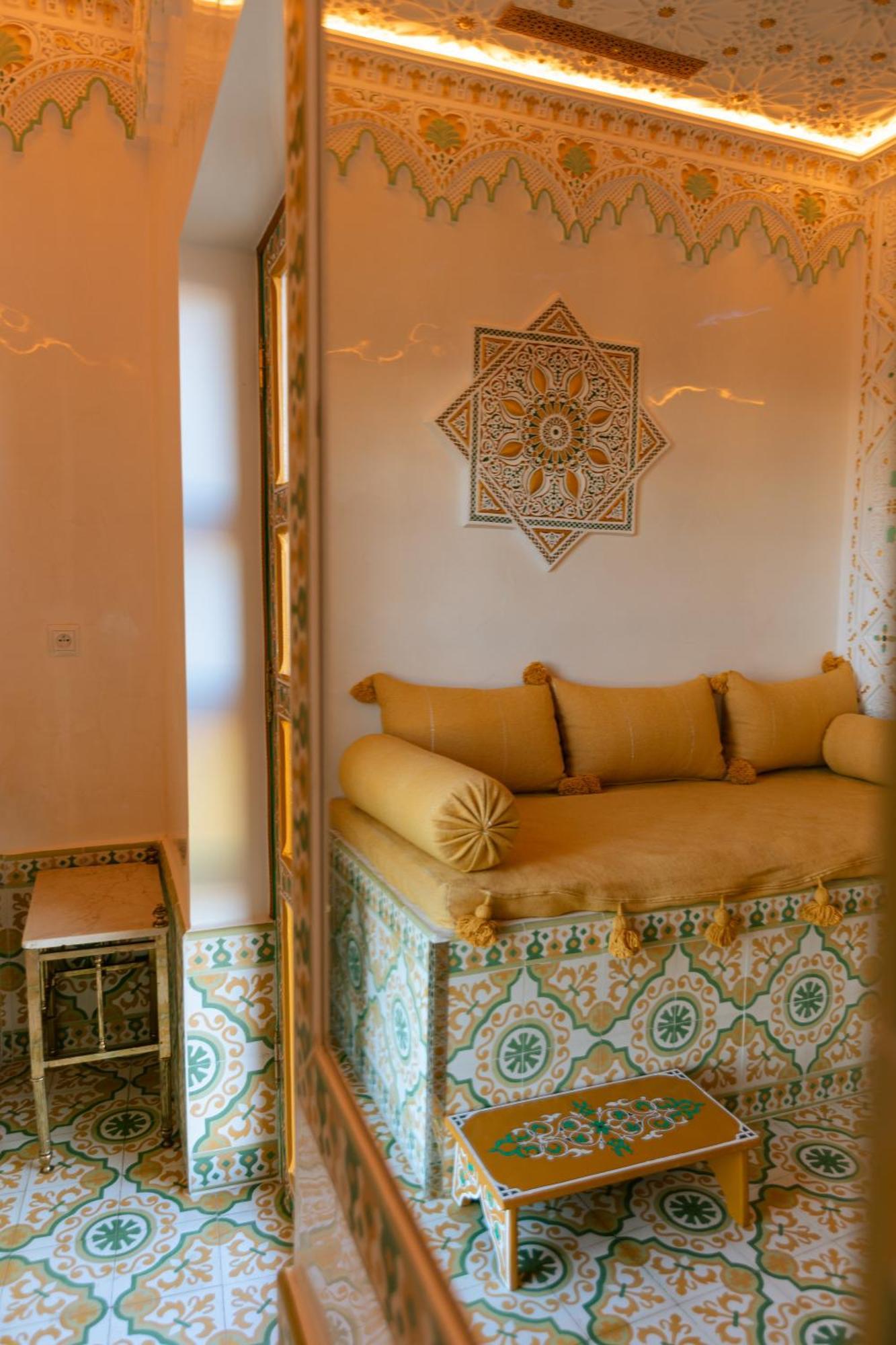 Colorful Traditional Riad W/Views Of Spain Tangier Exterior photo