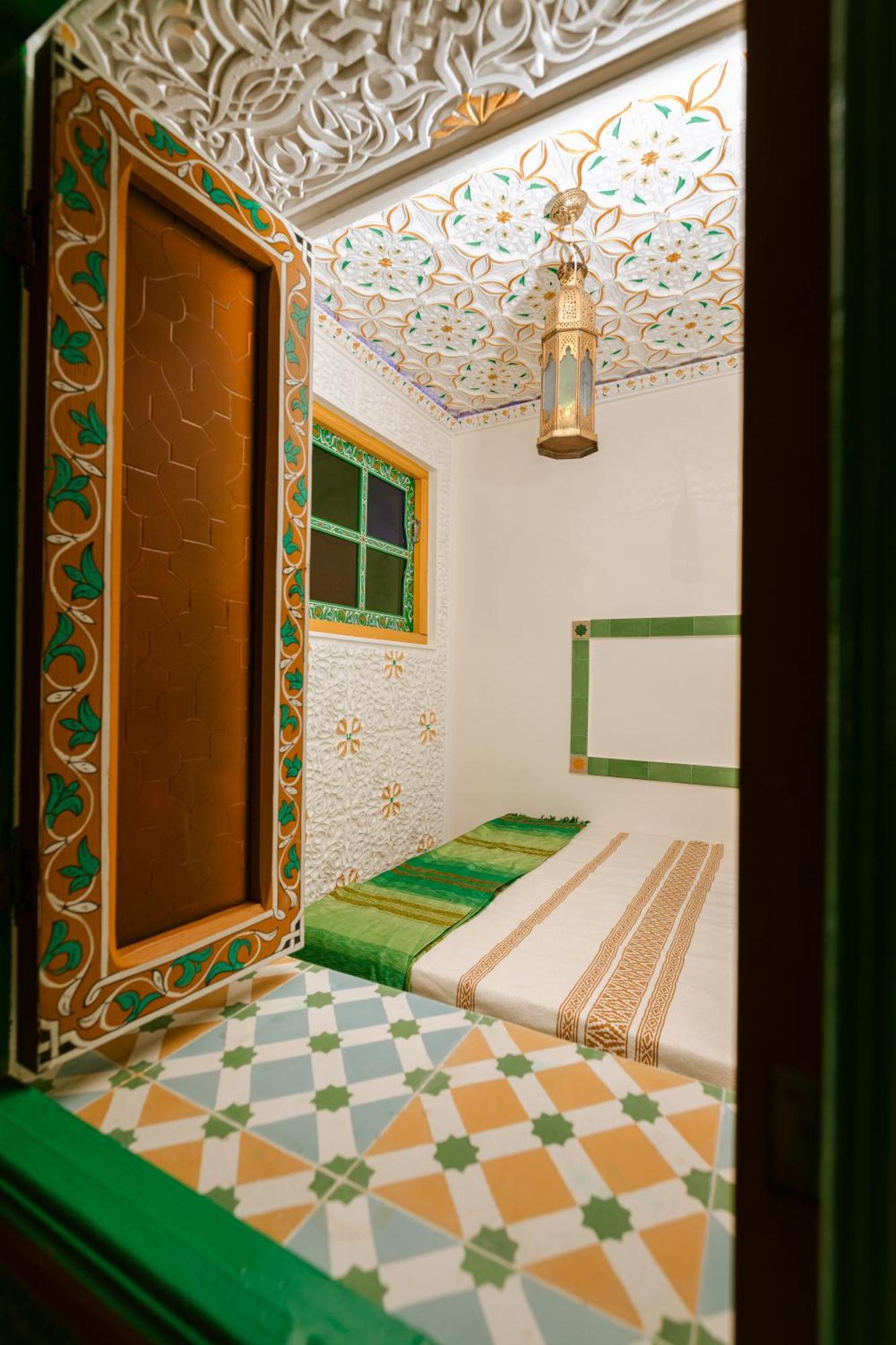 Colorful Traditional Riad W/Views Of Spain Tangier Exterior photo