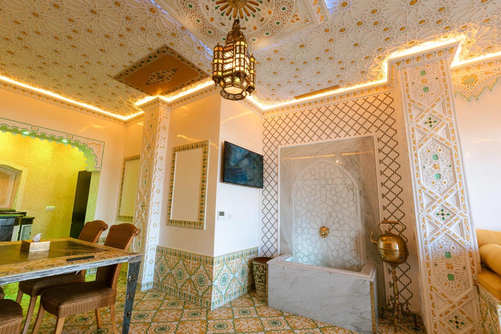 Colorful Traditional Riad W/Views Of Spain Tangier Exterior photo