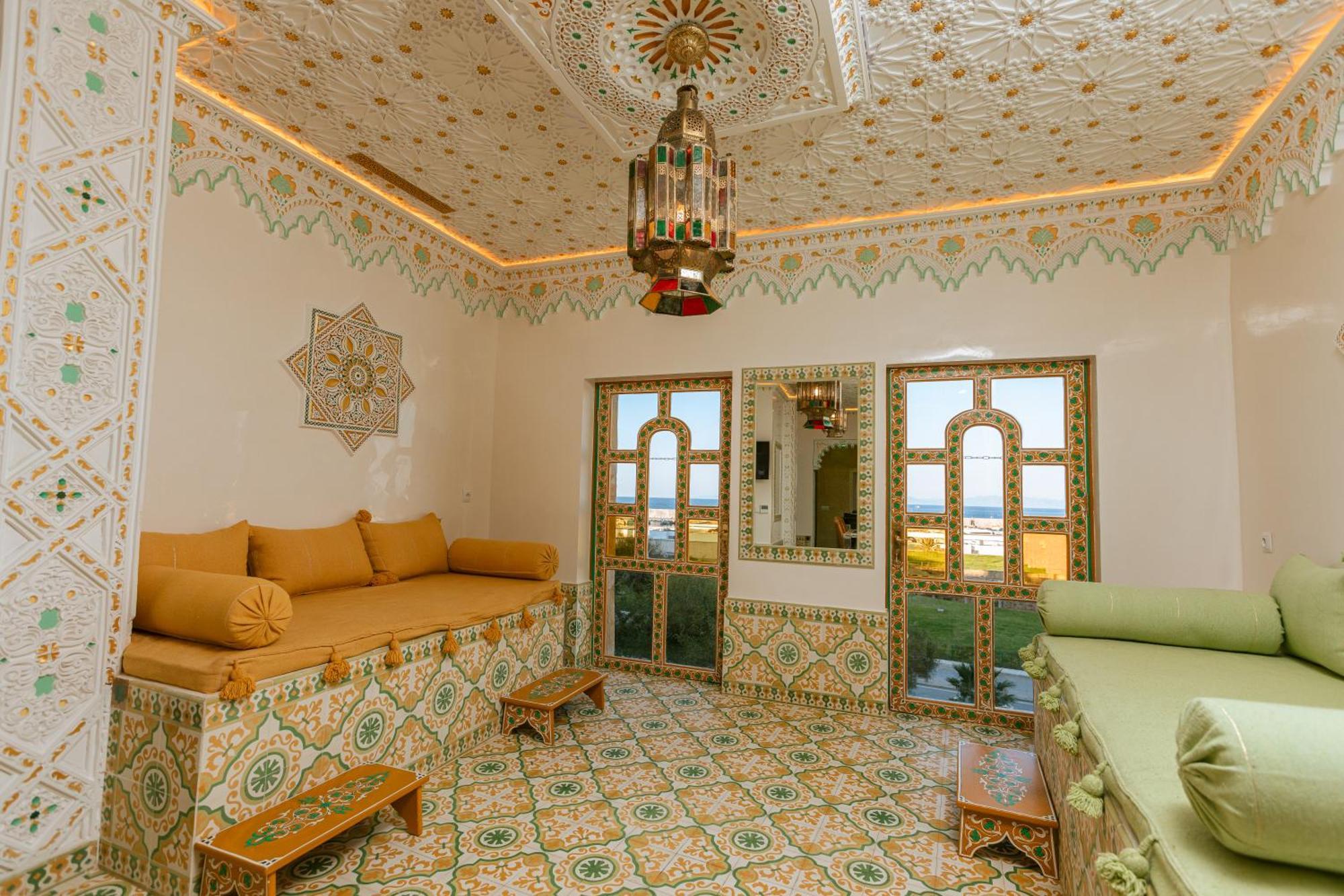 Colorful Traditional Riad W/Views Of Spain Tangier Exterior photo